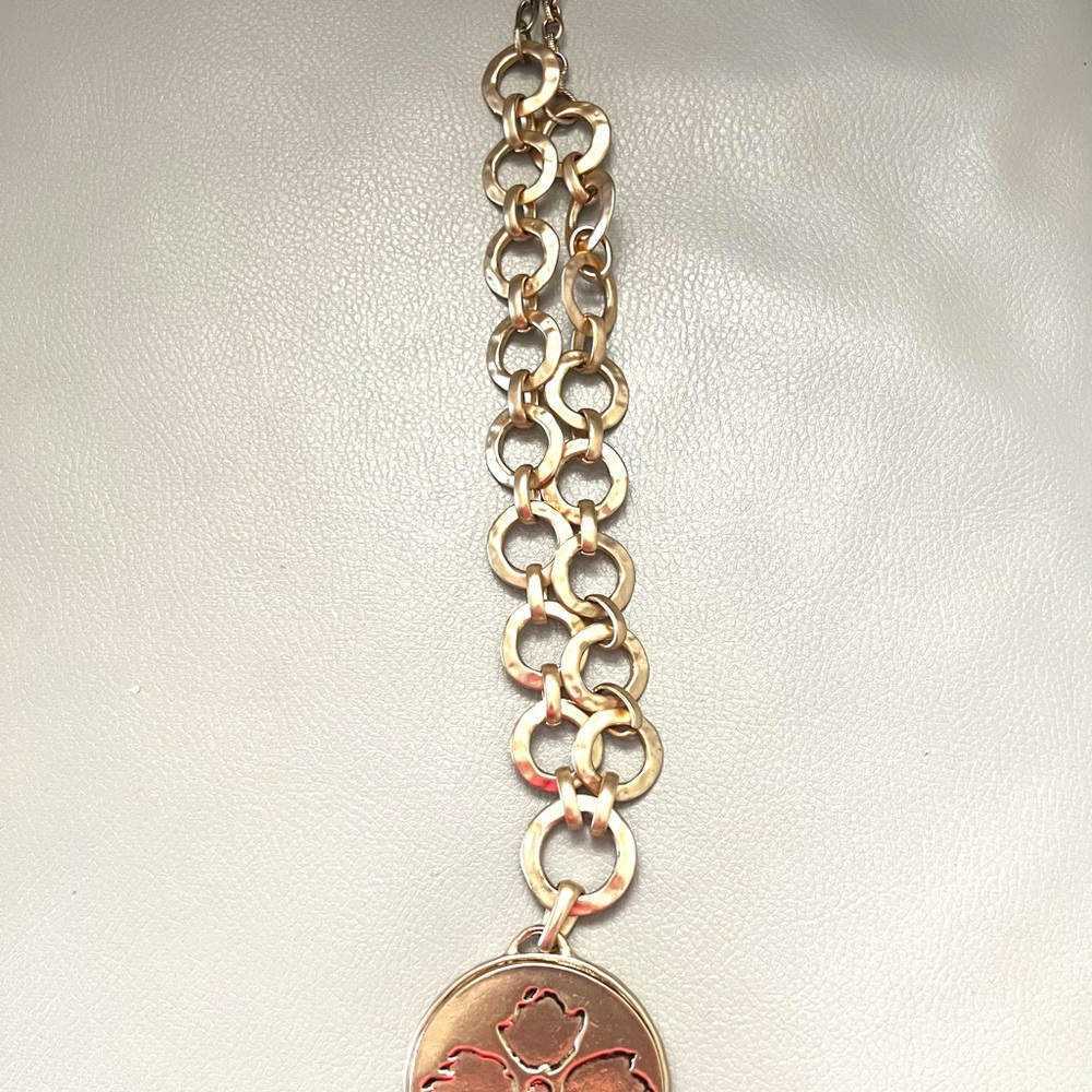Chic Gold and Orange Pendant Necklace - Picture 2 of 4
